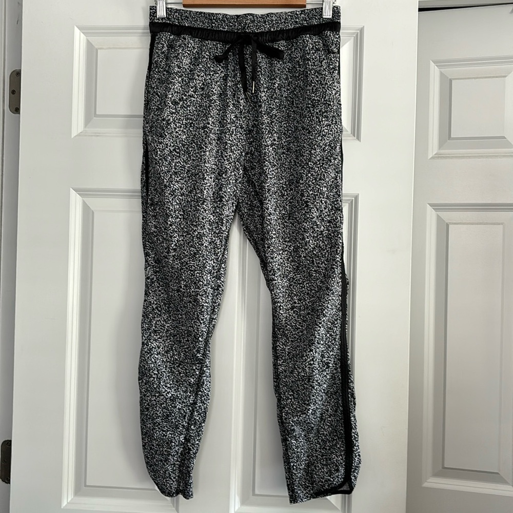 Lululemon &Go On The Go Jogger Pant Black And Whi… - image 2